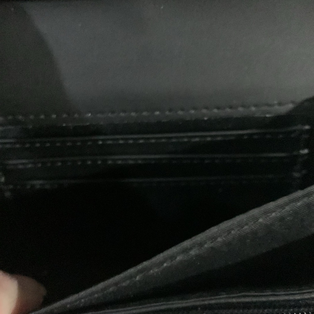 Guess Wallet - Picture 6 of 6